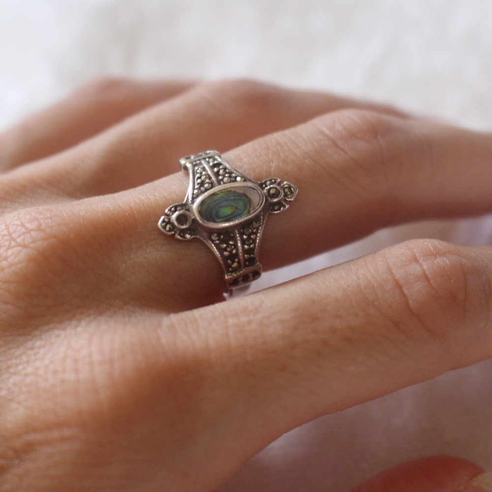 Sterling Silver And Abalone Ring - image 1